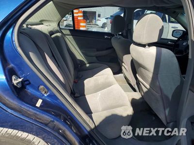 Zdjęcie 10 z 13 samochodu: 2004 HONDA ACCORD LX VIN:1HGCM56304A147470 - miniatura