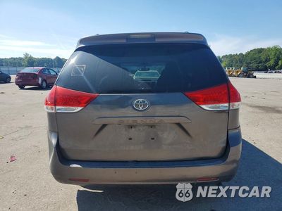 Zdjęcie 6 z 13 samochodu: 2014 TOYOTA SIENNA VIN:5TDKK3DC4ES436301 - miniatura