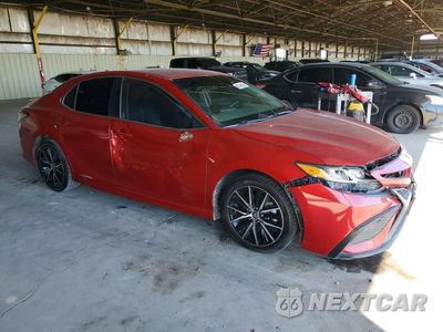Czwarte zdjęcie samochodu z boku: 2021 TOYOTA CAMRY SE VIN:4T1G11AK9MU412588 - miniatura