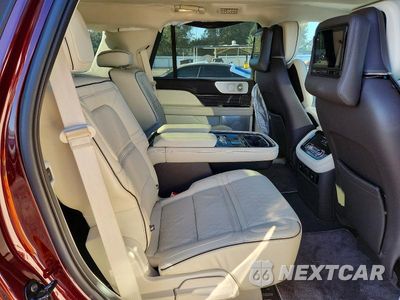Zdjęcie 11 z 13 samochodu: 2020 LINCOLN NAVIGATOR BLACK LABEL VIN:5LMJJ2TT7LEL01030 - miniatura