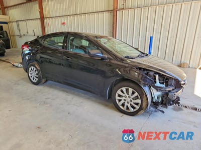 Czwarte zdjęcie samochodu z boku: 2013 HYUNDAI ELANTRA GLS VIN:5NPDH4AE2DH226545 - miniatura