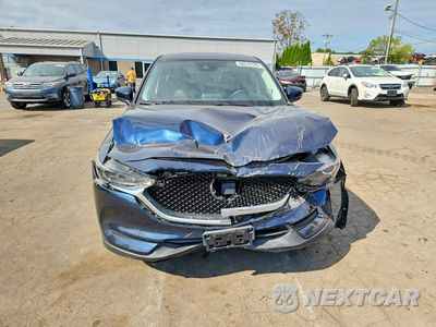 Piąte zdjęcie samochodu w środku: 2019 MAZDA CX-5 TOURING VIN:JM3KFBCM8K0553779 - miniatura