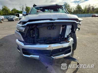 Piąte zdjęcie samochodu w środku: 2025 RAM 1500 LARAMIE VIN:1C6SRFJP5SN524979 - miniatura