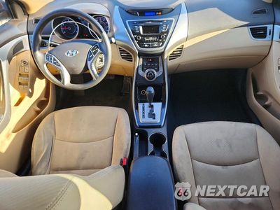 Zdjęcie 8 z 12 samochodu: 2013 HYUNDAI ELANTRA GLS VIN:KMHDH4AE9DU895087 - miniatura