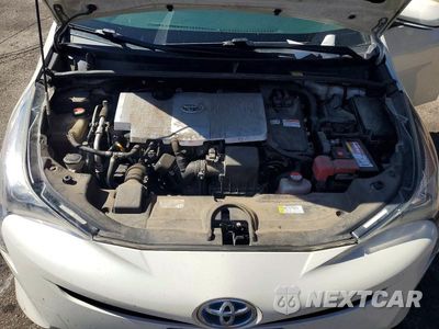 Zdjęcie 11 z 12 samochodu: 2016 TOYOTA PRIUS TWO VIN:JTDKBRFU3G3505587 - miniatura