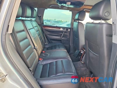 Zdjęcie 11 z 13 samochodu: 2004 VOLKSWAGEN TOUAREG 3.2 VIN:WVGBC67L74D017195 - miniatura