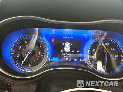 Zdjęcie 9 z 12 samochodu: 2022 CHRYSLER 300 S VIN:2C3CCABGXNH123123 - miniatura