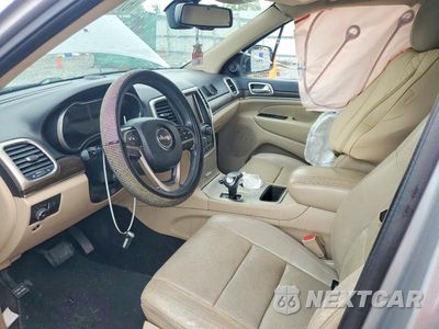 Zdjęcie 8 z 13 samochodu: 2015 JEEP GRAND CHEROKEE LIMITED VIN:1C4RJEBG6FC230631 - miniatura
