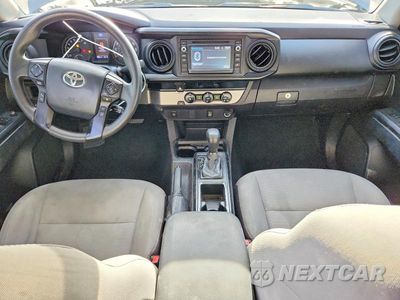 Zdjęcie 8 z 12 samochodu: 2018 TOYOTA TACOMA SR VIN:5TFAX5GN8JX103609 - miniatura
