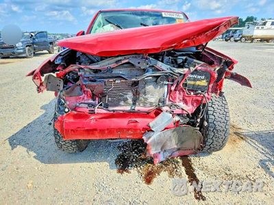 Piąte zdjęcie samochodu w środku: 2019 TOYOTA 4RUNNER SR5 VIN:JTEBU5JR5K5681149 - miniatura