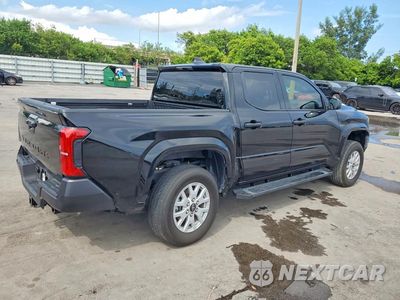 Trzecie zdjęcie samochodu z tyłu: 2025 TOYOTA TACOMA SR VIN:3TYLD5KN9ST013356 - miniatura