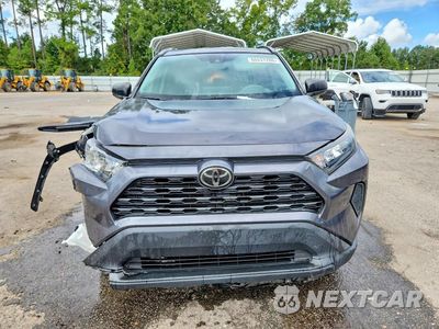 Piąte zdjęcie samochodu w środku: 2019 TOYOTA RAV4 LE VIN:2T3H1RFV2KW045902 - miniatura