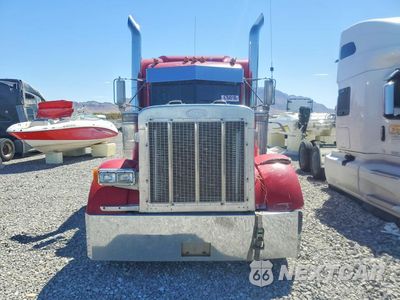Piąte zdjęcie samochodu w środku: 1999 PETERBILT 379 SEMI TRUCK VIN:1XP5DB9X4XD460964 - miniatura