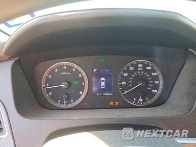 Zdjęcie 9 z 13 samochodu: 2017 HYUNDAI SONATA SPORT VIN:5NPE34AF9HH485079 - miniatura