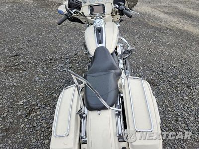 Zdjęcie 6 z 8 samochodu: 2014 HARLEY-DAVIDSON FLHXS STREET GLIDE SPECIAL VIN:1HD1KRM11EB656191 - miniatura