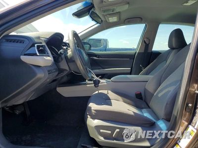 Zdjęcie 7 z 12 samochodu: 2018 TOYOTA CAMRY LE VIN:4T1B11HK8JU583635 - miniatura