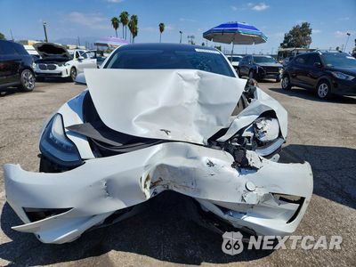 Piąte zdjęcie samochodu w środku: 2020 TESLA MODEL 3 VIN:5YJ3E1EB1LF667678 - miniatura