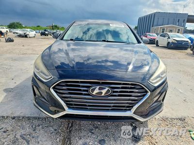 Piąte zdjęcie samochodu w środku: 2019 HYUNDAI SONATA SE VIN:5NPE24AF9KH757897 - miniatura