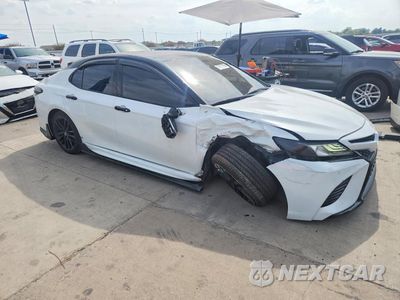 Czwarte zdjęcie samochodu z boku: 2019 TOYOTA CAMRY XLE VIN:4T1BZ1HK0K4029953 - miniatura