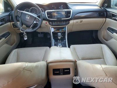 Zdjęcie 8 z 12 samochodu: 2017 HONDA ACCORD EXL VIN:1HGCR2F82HA305244 - miniatura