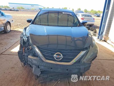 Piąte zdjęcie samochodu w środku: 2017 NISSAN ALTIMA 2.5 SR VIN:1N4AL3AP6HC490419 - miniatura