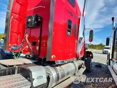 Zdjęcie 13 z 13 samochodu: 2019 FREIGHTLINER CORONADO SEMI TRUCK VIN:3ALXFB00XKDLF9679 - miniatura