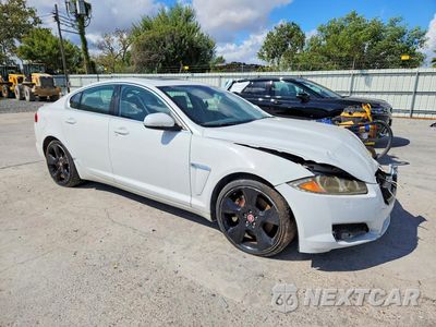 Czwarte zdjęcie samochodu z boku: 2013 JAGUAR XF VIN:SAJWA0ES6DPU03836 - miniatura