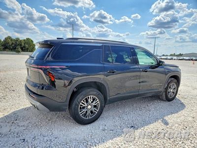 Trzecie zdjęcie samochodu z tyłu: 2025 CHEVROLET TRAVERSE LT VIN:1GNERGRS3SJ122641 - miniatura