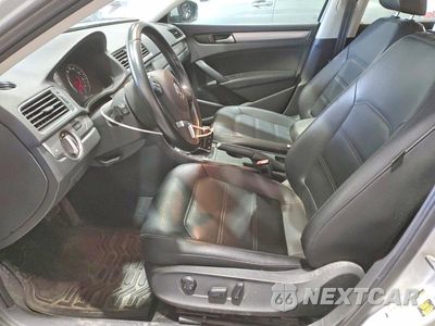 Zdjęcie 7 z 12 samochodu: 2015 VOLKSWAGEN PASSAT S VIN:1VWAT7A37FC099904 - miniatura