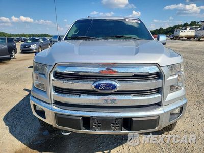 Piąte zdjęcie samochodu w środku: 2017 FORD F150 SUPERCREW VIN:1FTEW1EG9HFB98828 - miniatura