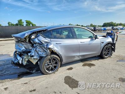 Trzecie zdjęcie samochodu z tyłu: 2024 TESLA MODEL Y VIN:7SAYGDED1RA313347 - miniatura