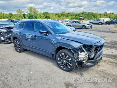 Czwarte zdjęcie samochodu z boku: 2025 MAZDA CX-50 PREMIUM PLUS VIN:7MMVAAEW8SN138087 - miniatura