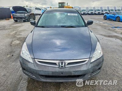 Piąte zdjęcie samochodu w środku: 2007 HONDA ACCORD LX VIN:1HGCM56417A037699 - miniatura