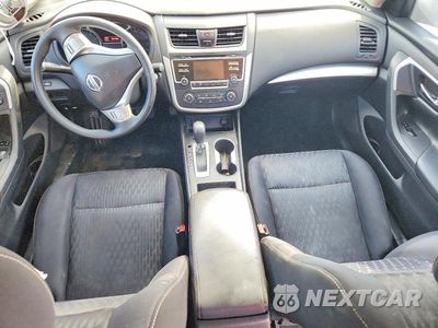 Zdjęcie 8 z 12 samochodu: 2017 NISSAN ALTIMA 2.5 S VIN:1N4AL3APXHC215135 - miniatura
