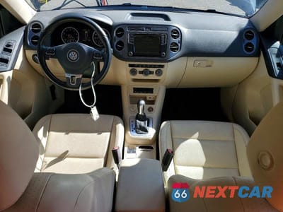 Zdjęcie 8 z 13 samochodu: 2017 VOLKSWAGEN TIGUAN S VIN:WVGBV7AXXHK000324 - miniatura