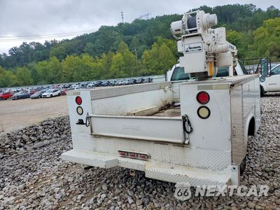 Trzecie zdjęcie samochodu z tyłu: 2004 GMC NEW SIERRA K3500 VIN:1GDJK34254E364768 - miniatura