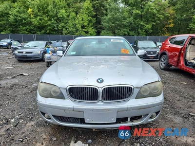 Piąte zdjęcie samochodu w środku: 2007 BMW 750 VIN:WBAHN83547DT75013 - miniatura