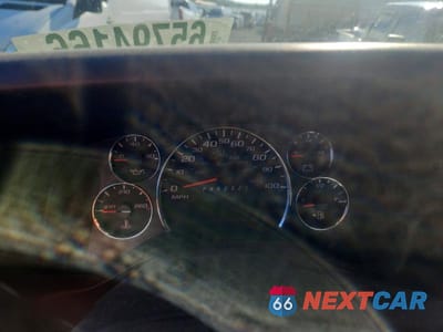 Zdjęcie 9 z 13 samochodu: 2008 CHEVROLET EXPRESS G3500 VIN:1GBHG31K181120514 - miniatura