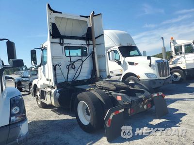 Drugie zdjęcie samochodu z przodu: 2018 VOLVO VNL SEMI TRUCK VIN:4V4N39TG1JN892441 - miniatura