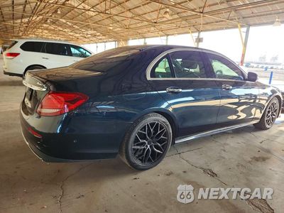 Trzecie zdjęcie samochodu z tyłu: 2017 MERCEDES-BENZ E 300 4MATIC VIN:WDDZF4KB9HA018522 - miniatura