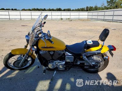 Trzecie zdjęcie samochodu z tyłu: 2002 HONDA VT750 DC VIN:JH2RC44052M613489 - miniatura