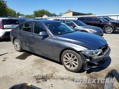 Czwarte zdjęcie samochodu z boku: 2018 BMW 320 XI VIN:WBA8E5G5XJNV02972 - miniatura