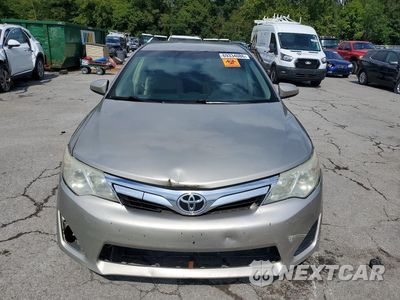 Piąte zdjęcie samochodu w środku: 2013 TOYOTA CAMRY LE VIN:4T1BF1FK3DU222239 - miniatura