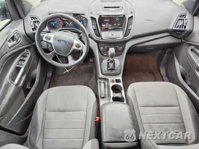 Zdjęcie 8 z 13 samochodu: 2015 FORD ESCAPE SE VIN:1FMCU9GXXFUB86670 - miniatura