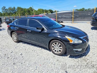 Czwarte zdjęcie samochodu z boku: 2015 NISSAN ALTIMA 2.5 S VIN:1N4AL3AP3FC208461 - miniatura