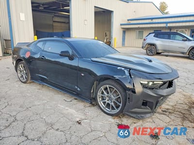 Czwarte zdjęcie samochodu z boku: 2020 CHEVROLET CAMARO LS VIN:1G1FB1RX7L0131370 - miniatura