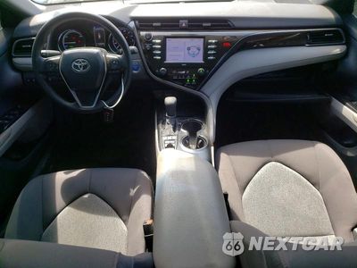 Zdjęcie 8 z 12 samochodu: 2020 TOYOTA CAMRY LE VIN:4T1C31AK0LU522758 - miniatura