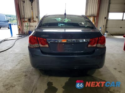 Zdjęcie 6 z 12 samochodu: 2014 CHEVROLET CRUZE LS VIN:1G1PA5SG0E7237775 - miniatura