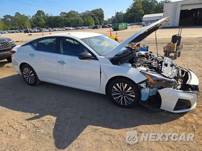 Czwarte zdjęcie samochodu z boku: 2025 NISSAN ALTIMA SV VIN:1N4BL4DV1SN332523 - miniatura