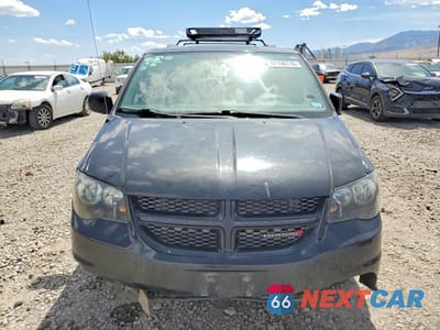 Piąte zdjęcie samochodu w środku: 2017 DODGE GRAND CARAVAN GT VIN:2C4RDGEG7HR674741 - miniatura